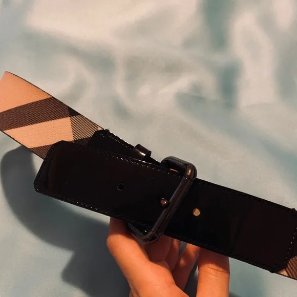 Burberry black leather nova check belt - Picture 10 of 16